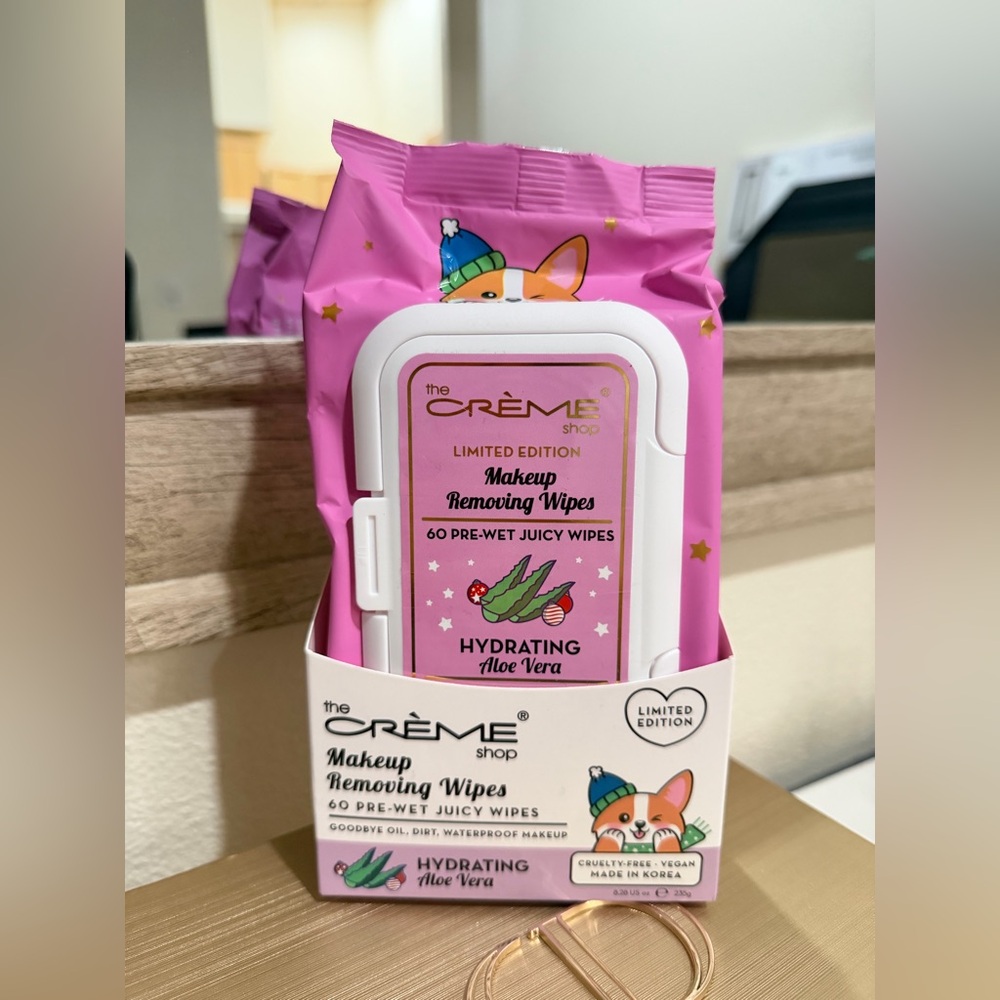 The Crème Shop Pink Makeup Removing Wipes & Teddy Cuff Set BUNDLE! - Picture 4 of 5